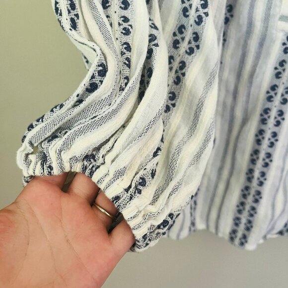 Velvet by Graham & Spencer Brandi Printed Peasant Blouse in Ocean Blue SZ M - Picture 5 of 7